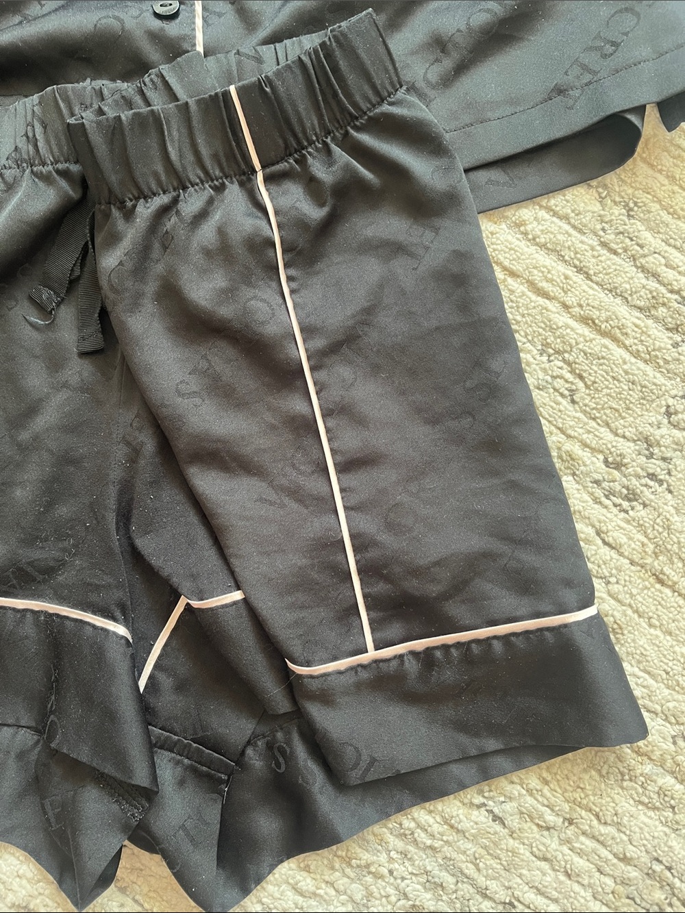 Victoria's Secret Black Short Sleeve Pajama Set with Light Piping - Picture 5 of 5